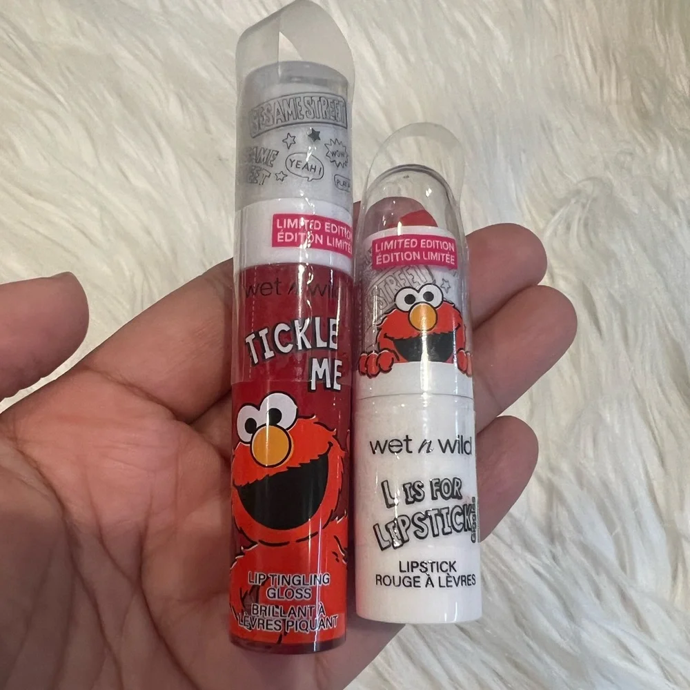 wet n wild x Sesame‎ Street ELMO lipstick